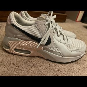 Nike Air Max Tennis Shoes